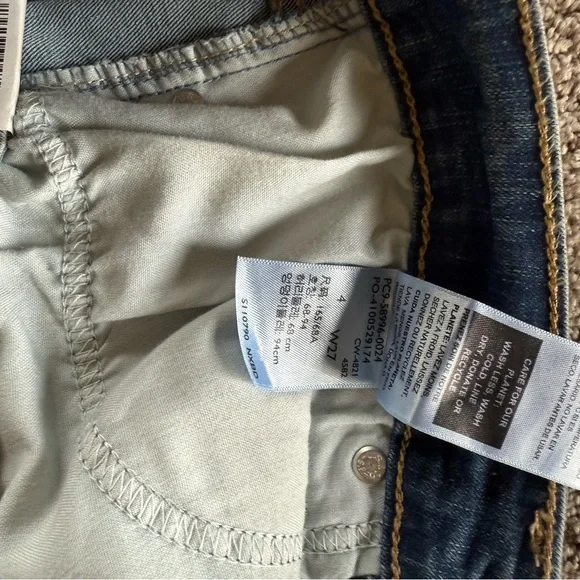 Signature by Levi Strauss & Co. Women's Mid Rise Boyfriend Sz 4 W27 NWT - Picture 10 of 11